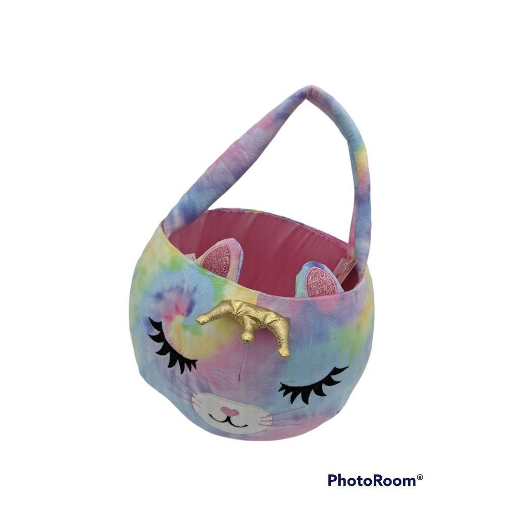 Huntington Home plush basket Easter,   Halloween,‎ gift  Cat with crown 10.5 in